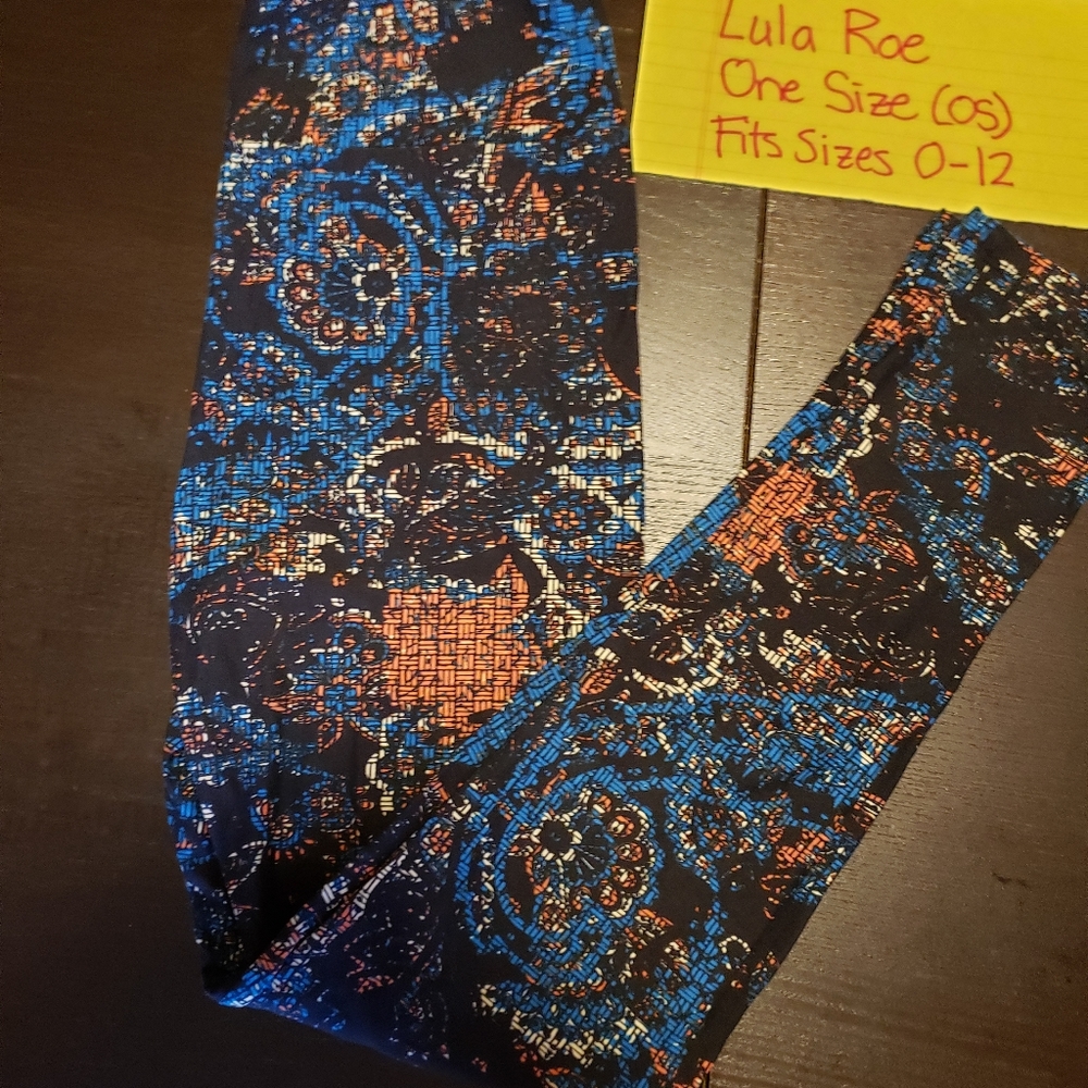 Sizes 0-12 one size os NEW Lula roe leggings